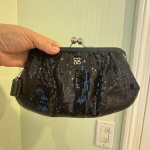 Coach Poppy Julia Black Sequin Kisslock Wristlet – Y2K Party Clutch